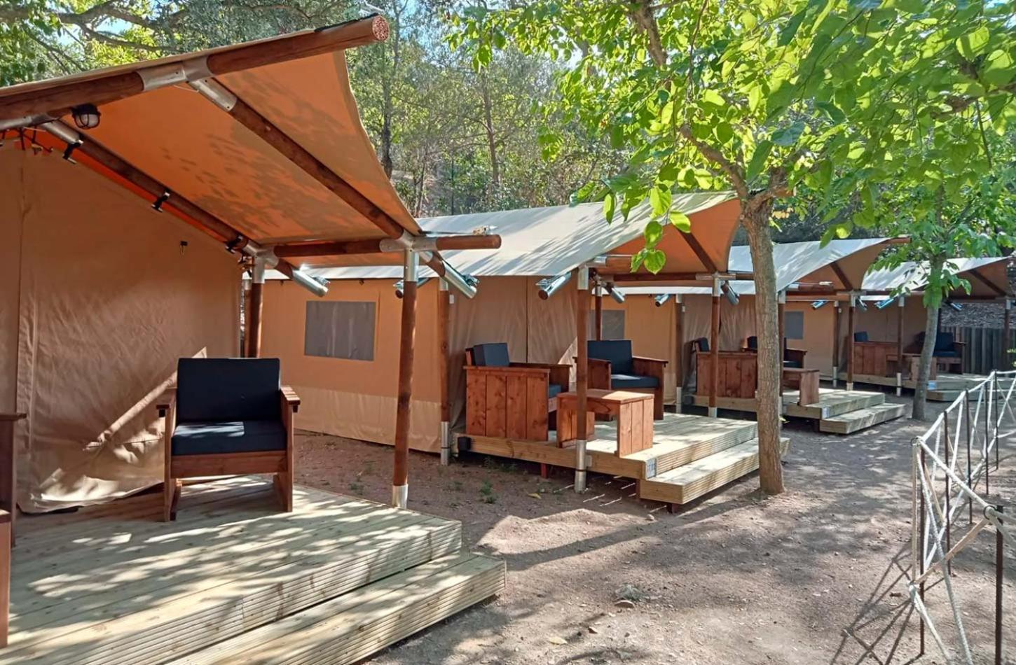 Camping Cala Pola ตอสซาเดมาร์ ภายนอก รูปภาพ